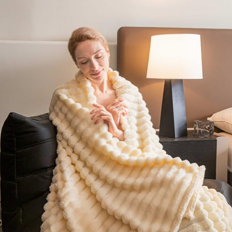 Lanrest Gentlesoft Cozy Plush Blanket – Ultra-Soft, Warm & Lightweight Striped Fleece Blanket for Bed & Couch, All-Season Home Decor Throw in Multiple US Sizes, Perfect for Relaxing Nights & Cozy Moments